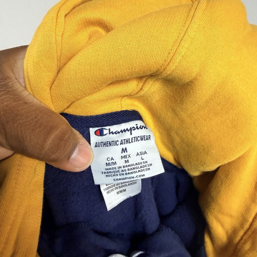 Champion Men Blue Sweater Hooded Long Sleeve Nashville Predators Size Meduim - Picture 7 of 8
